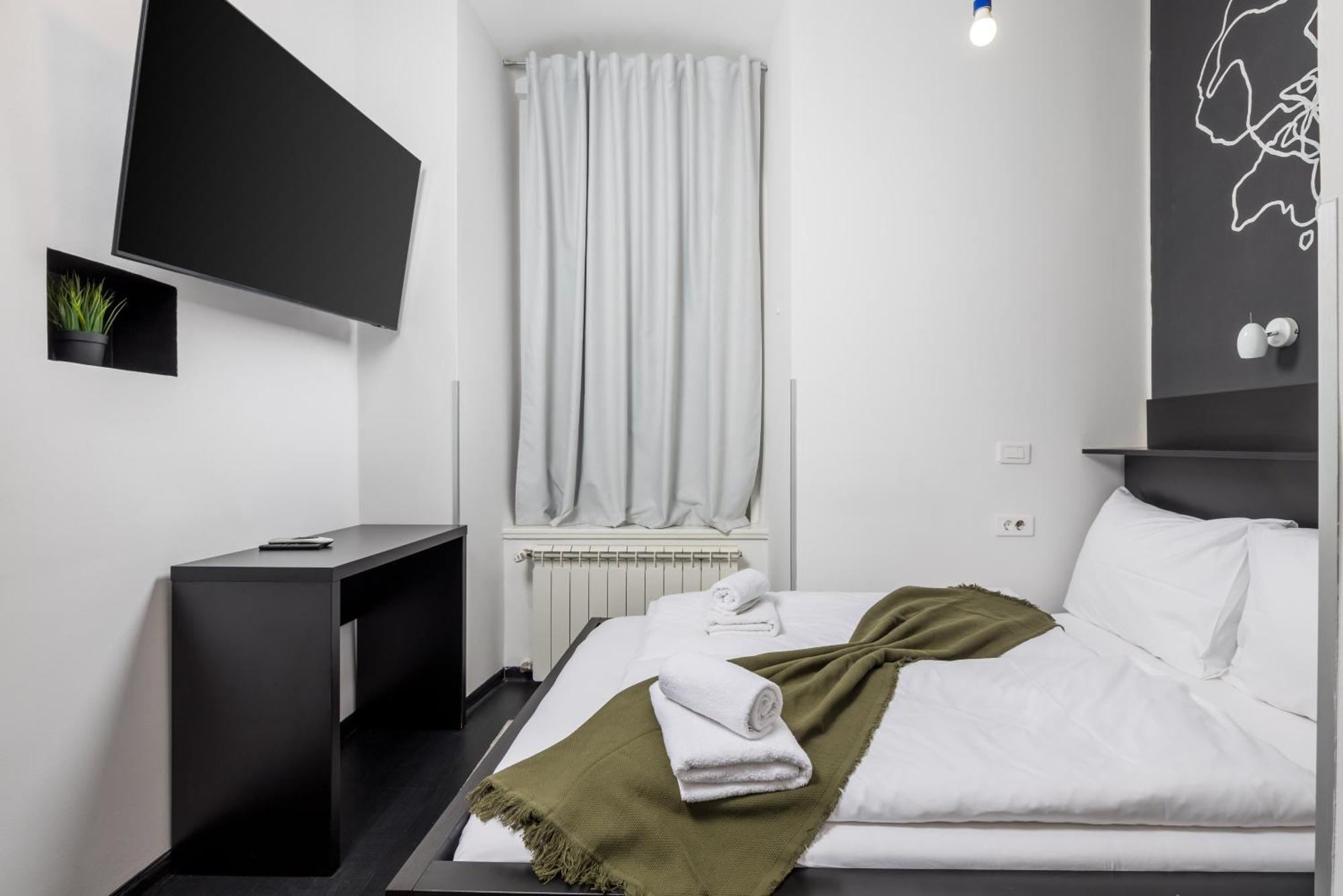 Apartments & Rooms One World Rijeka Exterior foto